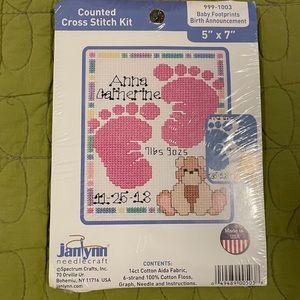 Janlynn Needlecraft Special Moments Mini Cross Stitch Kit 5"X7" Baby Footprints